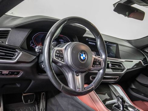 Used 2022 BMW X6 M50i AWD/4WD image 16
