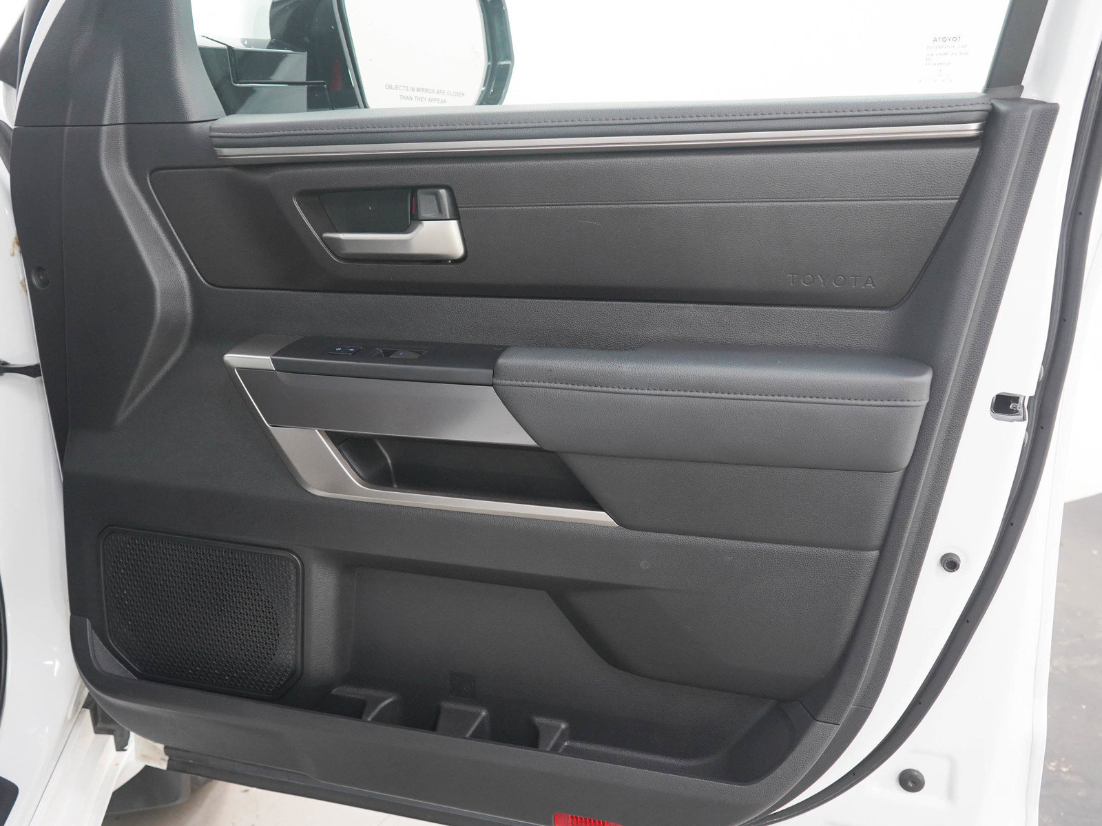 Used 2022 Toyota Tundra SR5 AWD/4WD image 12
