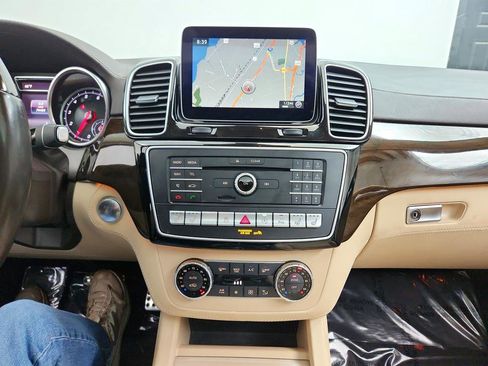 Used 2017 Mercedes-Benz GLE 400 4MATIC image 22