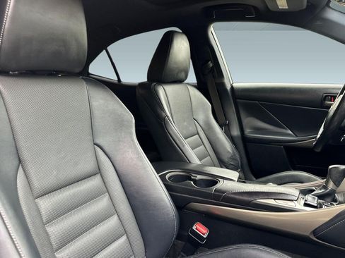 Used 2019 Lexus IS 350 F Sport w/ F Sport Package RWD image 30