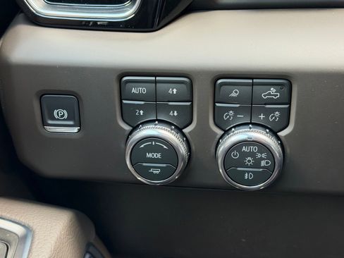 New 2026 GMC Sierra 2500 Denali AWD/4WD image 12