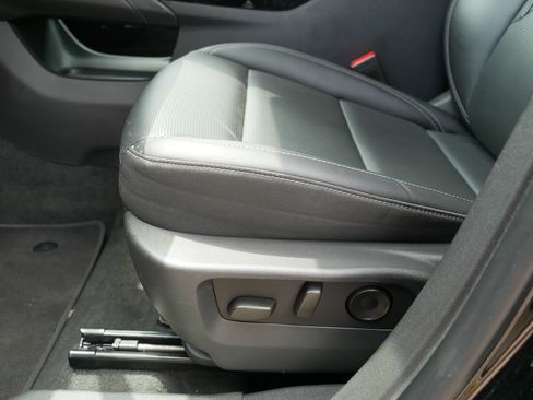 Used 2025 Buick Envision Preferred AWD/4WD image 20