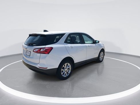 Used 2020 Chevrolet Equinox LS image 8