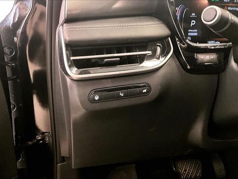 Used 2025 INFINITI QX60 Luxe w/ Vision Package FWD image 29