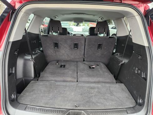 Used 2017 GMC Acadia SLE image 52