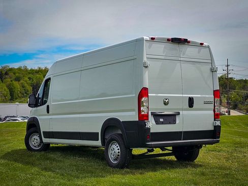 New 2026 RAM ProMaster 2500 w/ Convenience Group FWD image 5