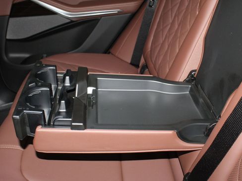 New 2026 BMW X5 xDrive40i w/ Climate Comfort Package image 19