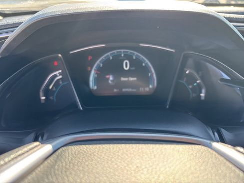 Used 2019 Honda Civic EX image 17