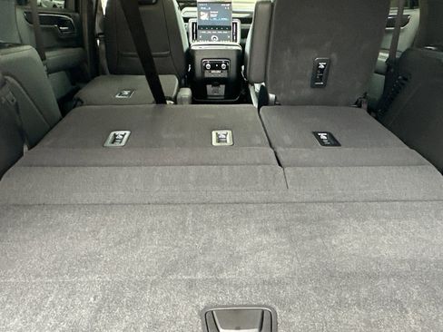 Certified 2025 GMC Yukon Elevation w/ Elevation Premium Package image 17