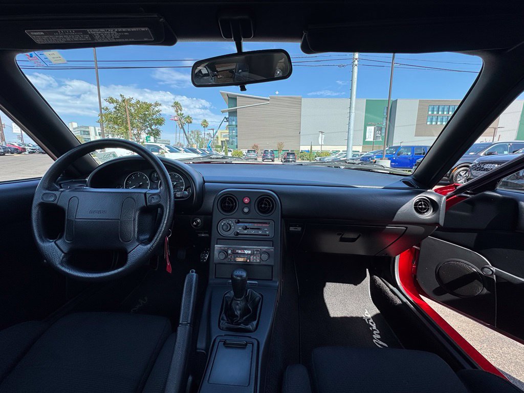 Used 1990 MAZDA MX-5 Miata RWD image 10