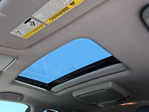 Used 2021 Honda Pilot Touring image 25