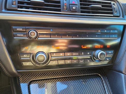 Used 2015 BMW M6 Coupe image 21