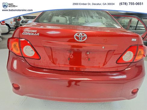 Used 2010 Toyota Corolla S image 4