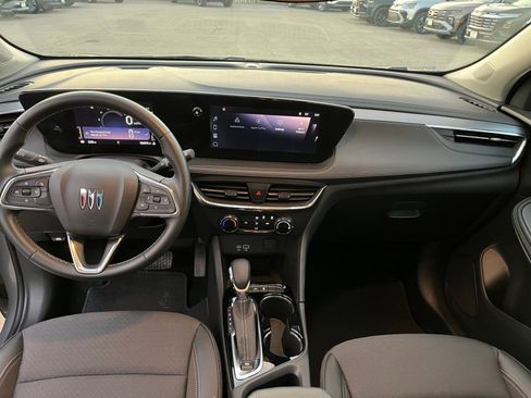 Used 2025 Buick Encore GX Preferred image 32