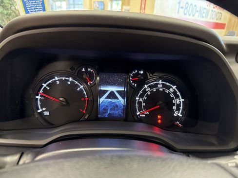 Used 2022 Toyota 4Runner SR5 Premium image 36