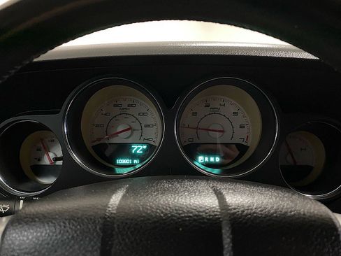 Used 2011 Dodge Challenger 2d Coupe image 13