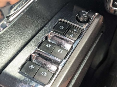 Used 2019 Toyota Tacoma TRD Sport RWD image 20