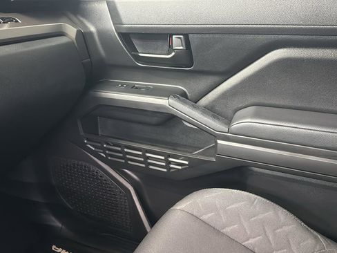 Used 2024 Toyota Tacoma TRD Sport image 24