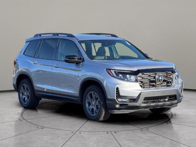 Used 2025 Honda Passport TrailSport image 8