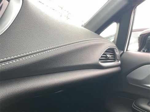 New 2026 Chrysler Pacifica Limited w/ S Appearance Package FWD image 18