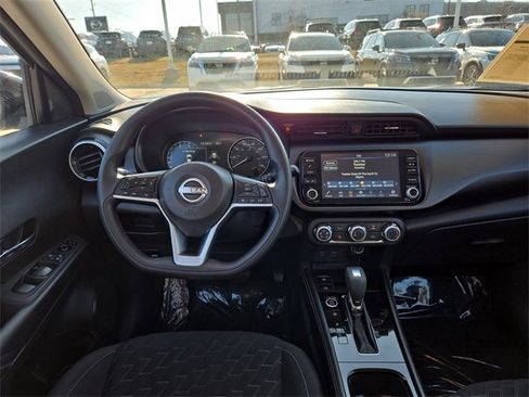 Certified 2023 Nissan Kicks SV image 13