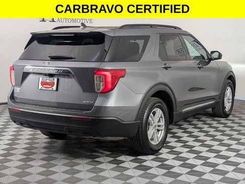 Used 2023 Ford Explorer XLT AWD/4WD image 7