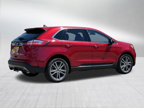 Used 2021 Ford Edge Titanium w/ Class II Trailer Tow Package AWD/4WD image 7