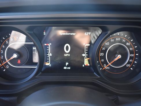 New 2025 Jeep Gladiator Rubicon w/ Convenience Group image 31