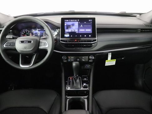 New 2026 Jeep Compass Latitude AWD/4WD image 23