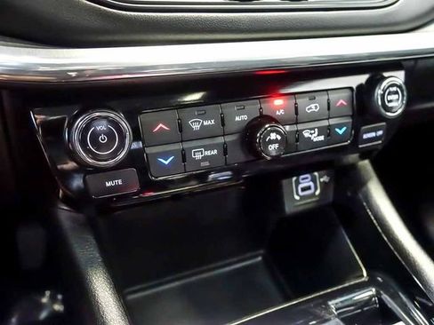 Used 2023 Jeep Compass High Altitude AWD/4WD image 25
