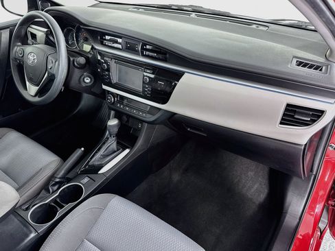 Used 2016 Toyota Corolla LE FWD image 26