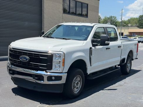 Used 2023 Ford F250 XL w/ Snow Plow Prep Package AWD/4WD image 2