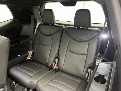 New 2025 Cadillac XT6 Luxury w/ LPO, Floor Liner Package image 13