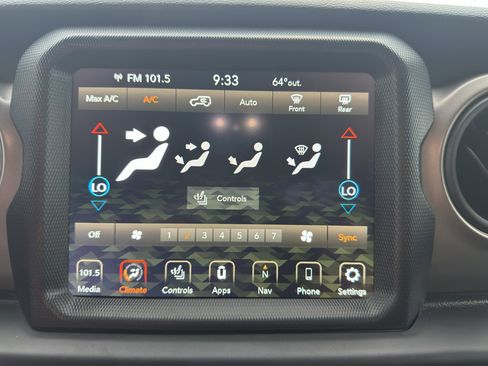 Used 2021 Jeep Wrangler Unlimited Sport image 15