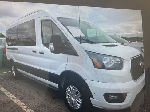 Used 2025 Ford Transit 350 XLT RWD image 6