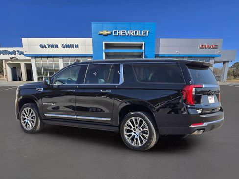 New 2026 GMC Yukon XL Denali w/ Denali Reserve Package RWD image 7
