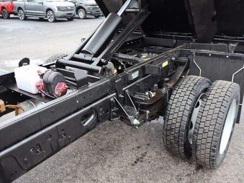 New 2026 Ford F550 4x4 Supercab Super Duty image 26