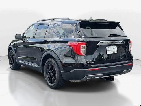 Used 2022 Ford Explorer XLT w/ Equipment Group 202A RWD image 5