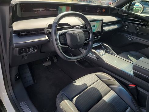 Used 2024 Lincoln Nautilus Reserve w/ Equipment Group 202A image 16