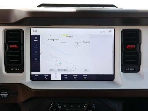 Certified 2024 Ford Bronco Heritage Edition AWD/4WD image 19