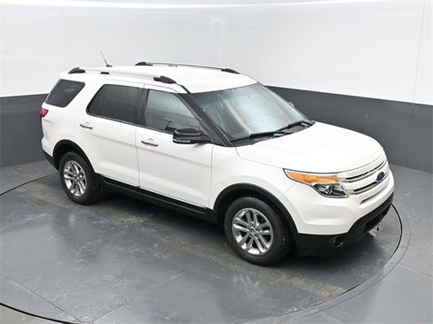 Used 2012 Ford Explorer XLT image 21