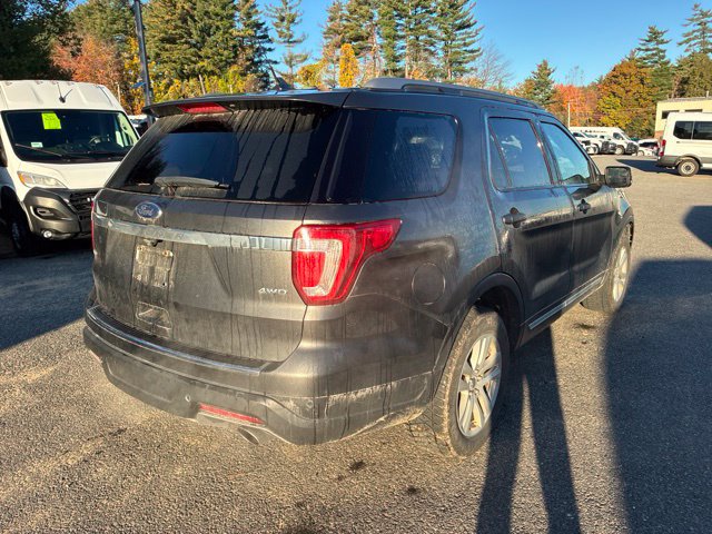 Used 2018 Ford Explorer XLT w/ Equipment Group 202A AWD/4WD image 7