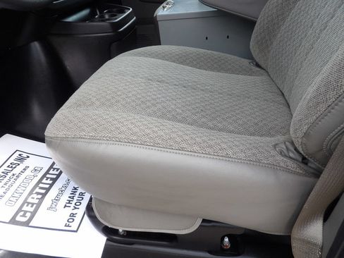 Used 2020 GMC Savana 3500 w/ Power Convenience Package RWD image 18