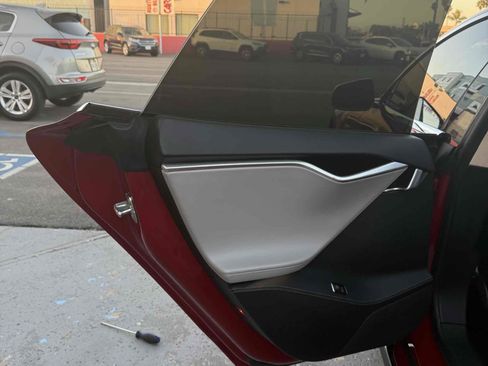 Used 2014 Tesla Model S P85 image 54