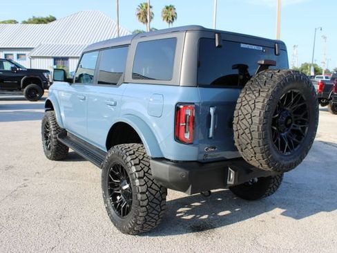 Used 2025 Ford Bronco Outer Banks AWD/4WD image 8