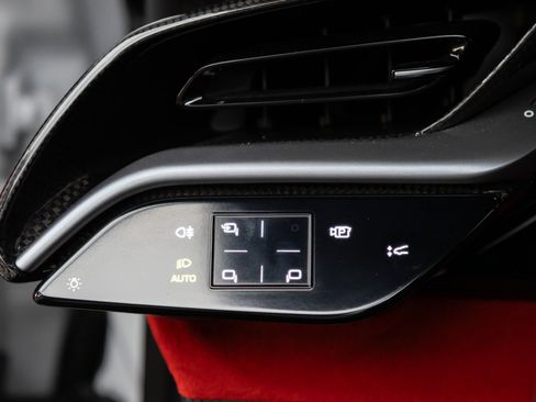 Certified 2022 Ferrari SF90 Spider image 97