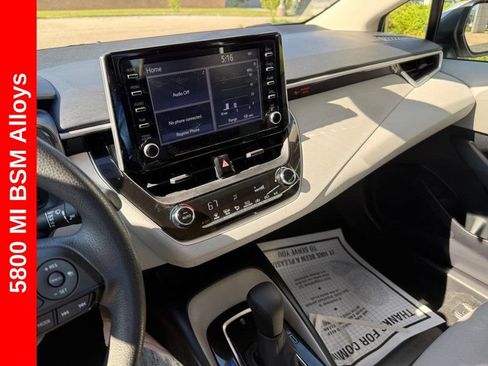 Used 2020 Toyota Corolla LE w/ LE Convenience Package FWD image 25