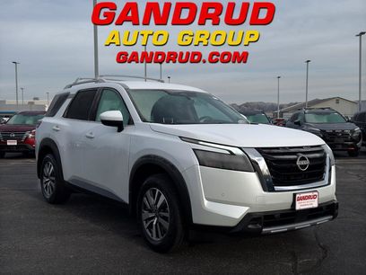 New 2025 Nissan Pathfinder SL