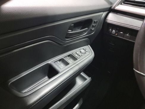 Used 2025 Honda Odyssey Sport-L image 11