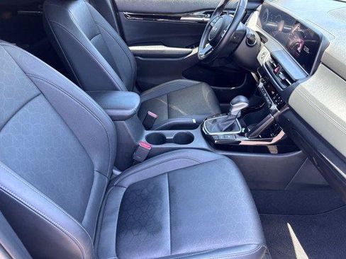 Used 2024 Kia Seltos EX FWD image 11